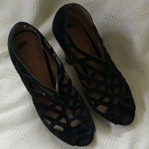 Jessica Simpson Black Cutout Heels